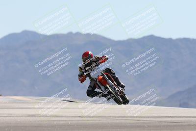 media/Oct-13-2025-Moto Forza (Mon) [[a66d839500]]/3-B Group/Session 4 (Turn 9)/